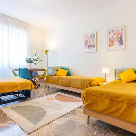 Case Ospitali - Casa Giuliana, Ampio Trilocale Per Famiglie E Box Milan Exterior photo