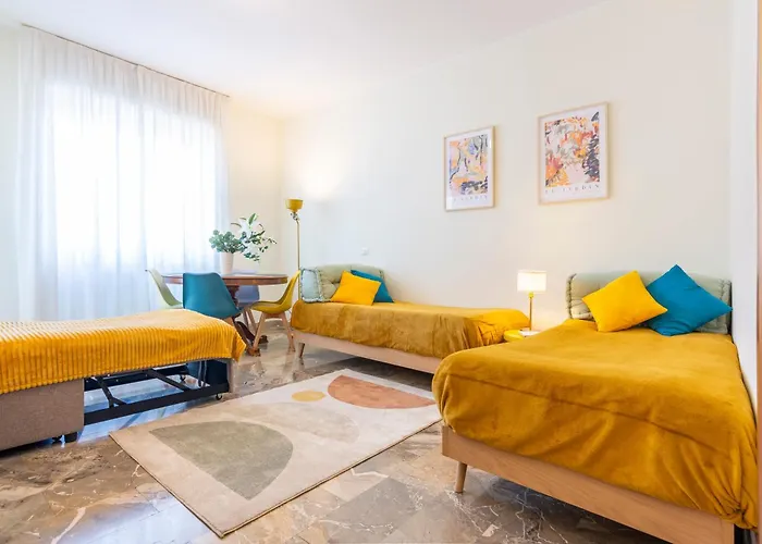 Case Ospitali - Casa Giuliana, Ampio Trilocale Per Famiglie E Box